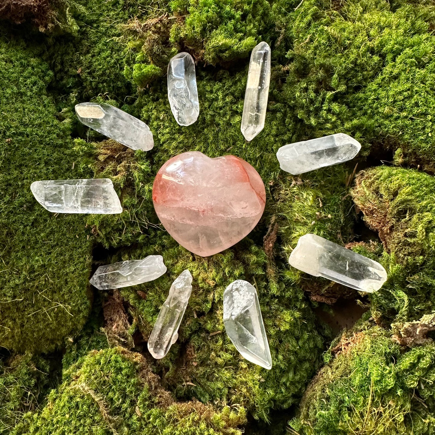 Natural Hematoid Quartz Heart and crystals points for grid | Fire Quartz Palm Stone | Crystal Carved Palm Stone