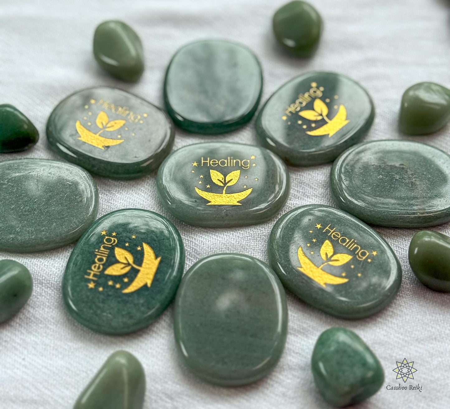 Healing Palm Stone in Green Aventurine | Green Aventurine Palm Stone | Engraved Pocket stone | Crystal for Healing and Attracting Prosperity