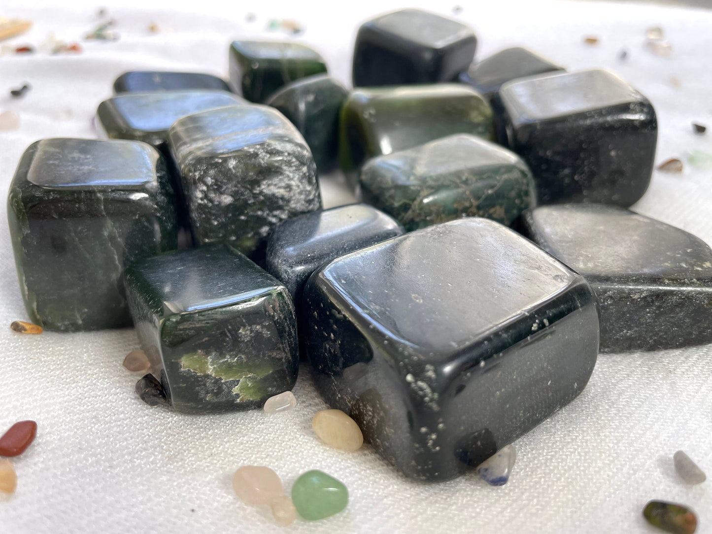 Nephrite Large to Extra Large, tumbled