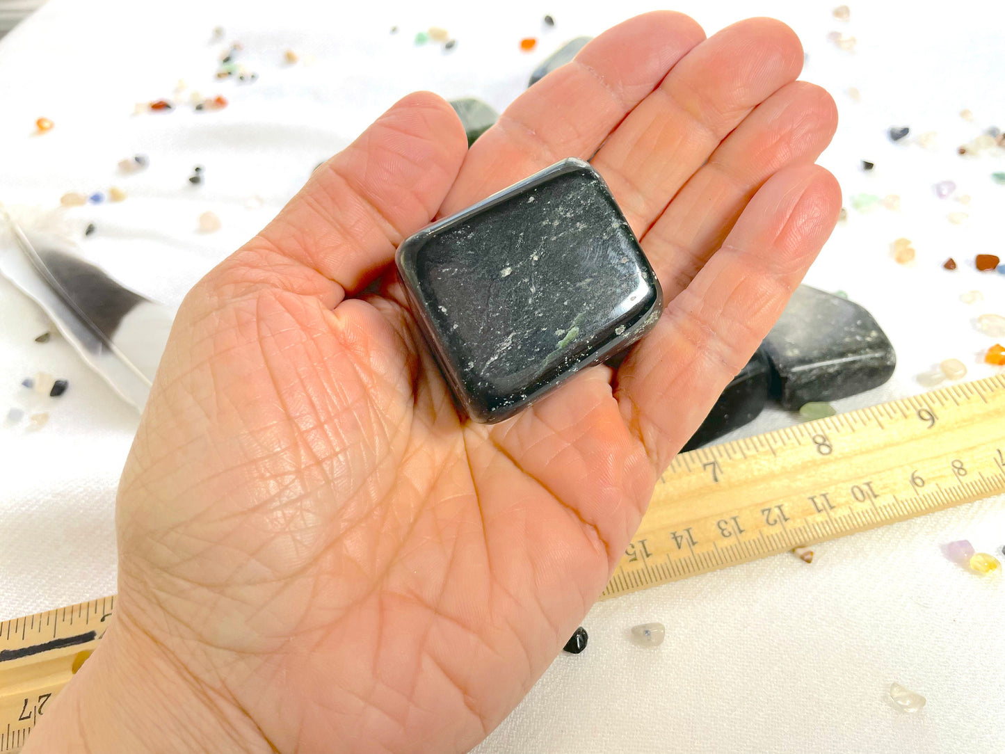 Nephrite Large to Extra Large, tumbled