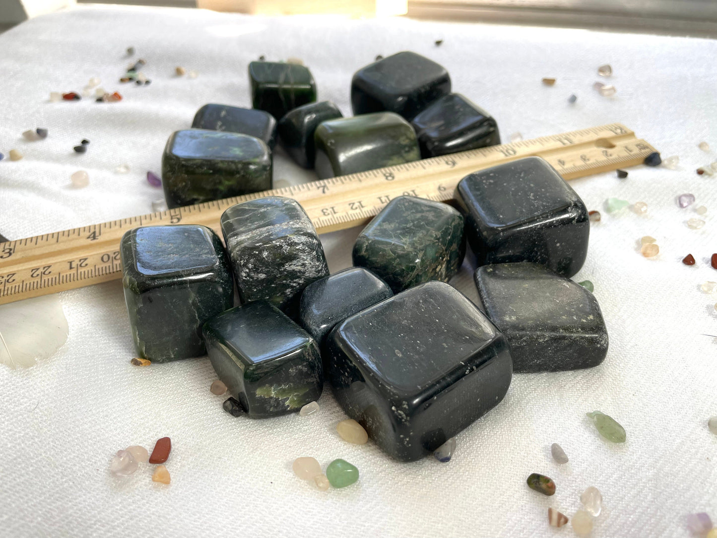 Nephrite Large to Extra Large, tumbled